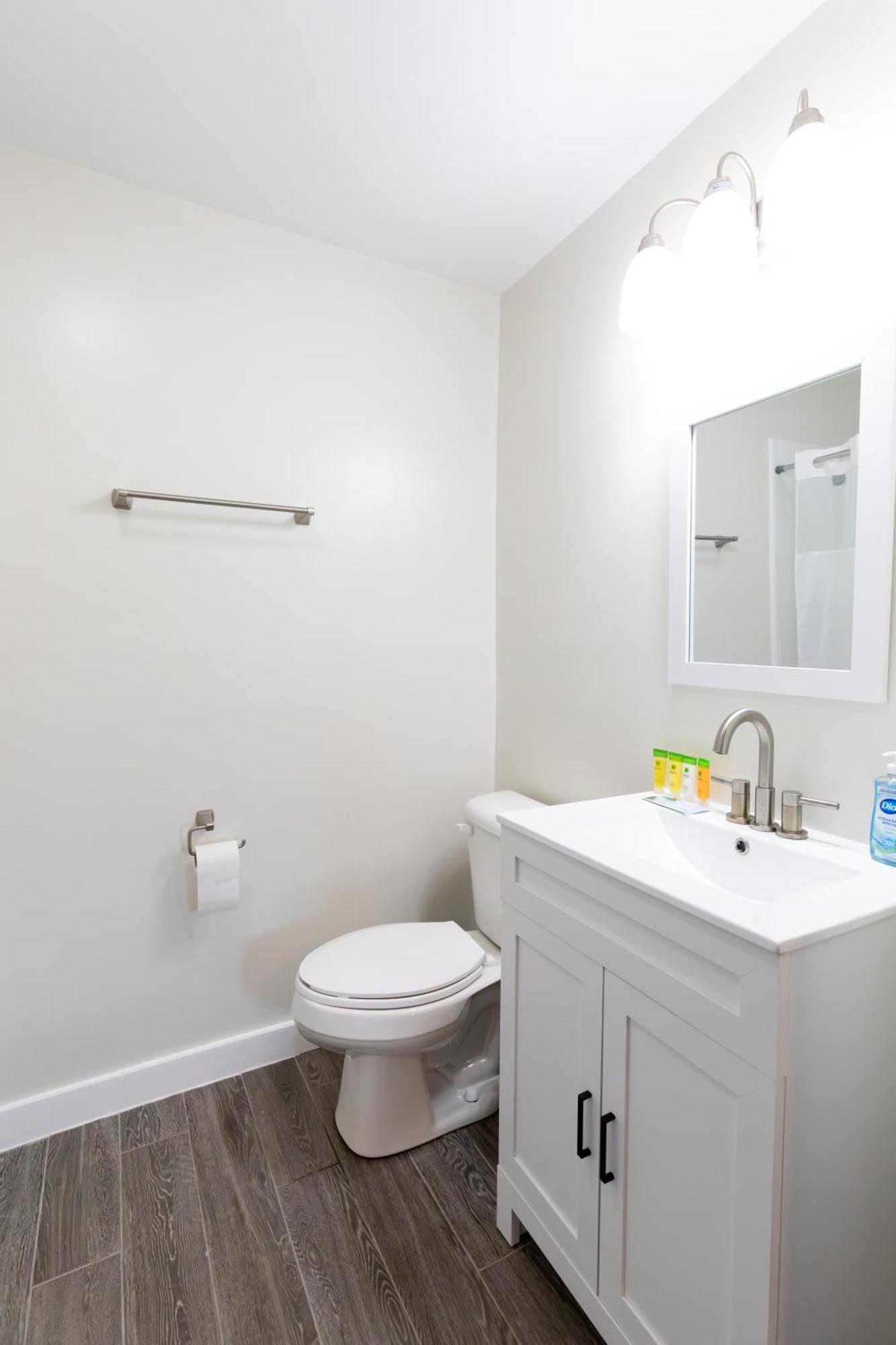 Anchor Bay Inn And Suites Sandusky Buitenkant foto